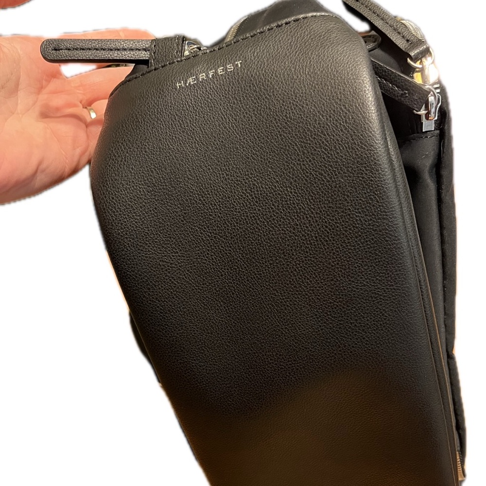 Haerfest Mercedes-Benz collaboration bag for the Benz Box. - Picture 7 of 8